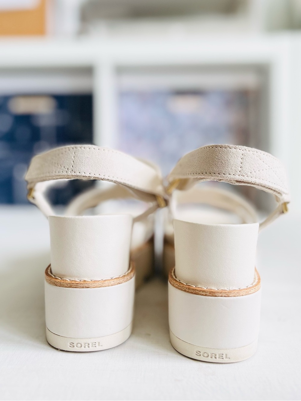 [Sorel] Joanie IV “Chalk Chalk” Leather Platform  Wedge Velcro Strap Sandal - Picture 7 of 10